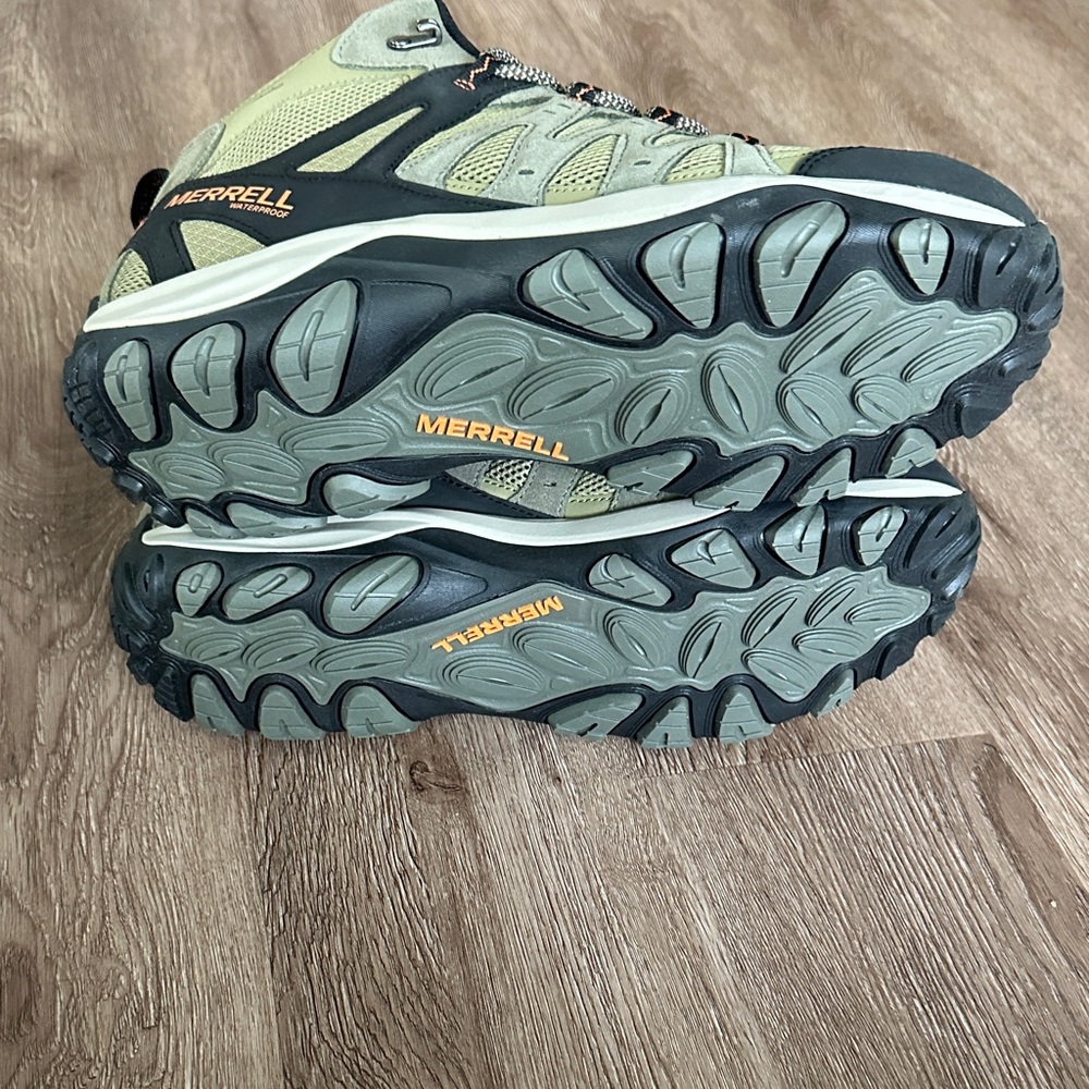 Merrell‎ Accentor 3 Mid Waterproof Hiking Boots in Olive/Herb Size 12 Outdoor - Picture 7 of 8
